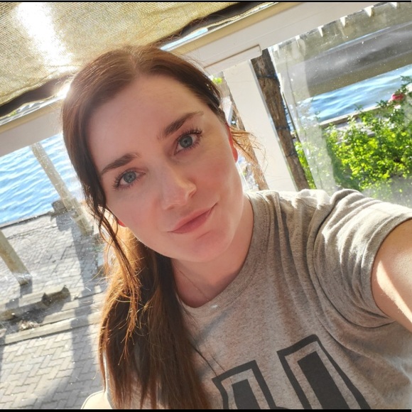 Meet your Posher, Brianna - Picture 1 of 1